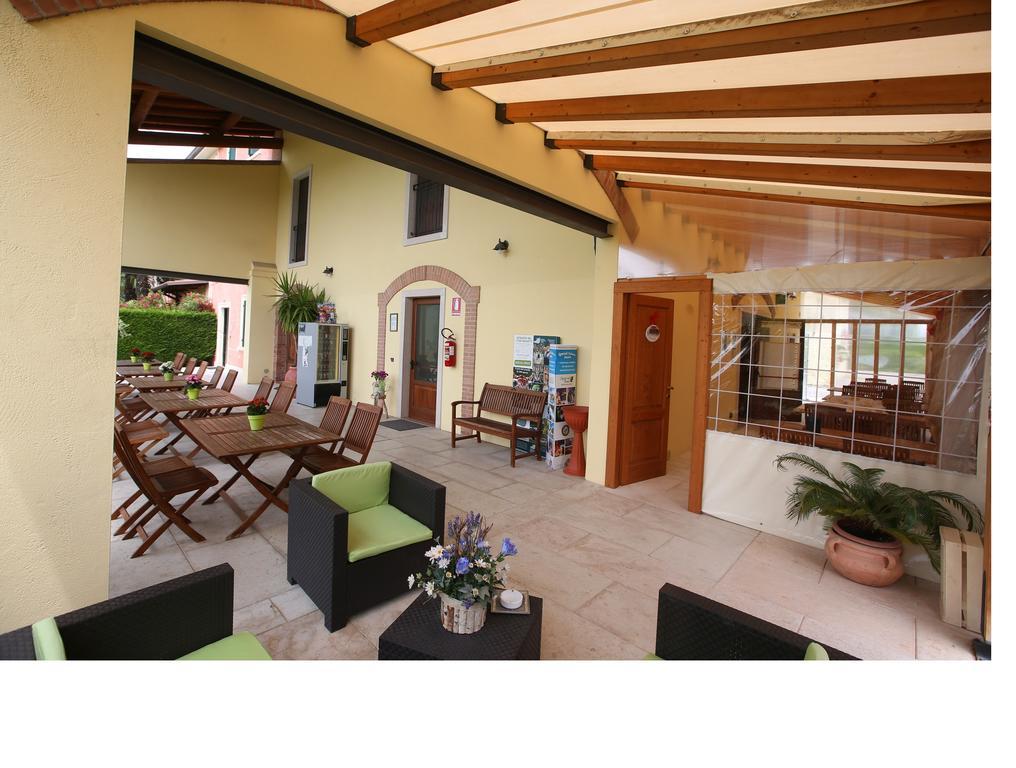 Agriturismo La Palazzina Castelnuovo del Garda Esterno foto
