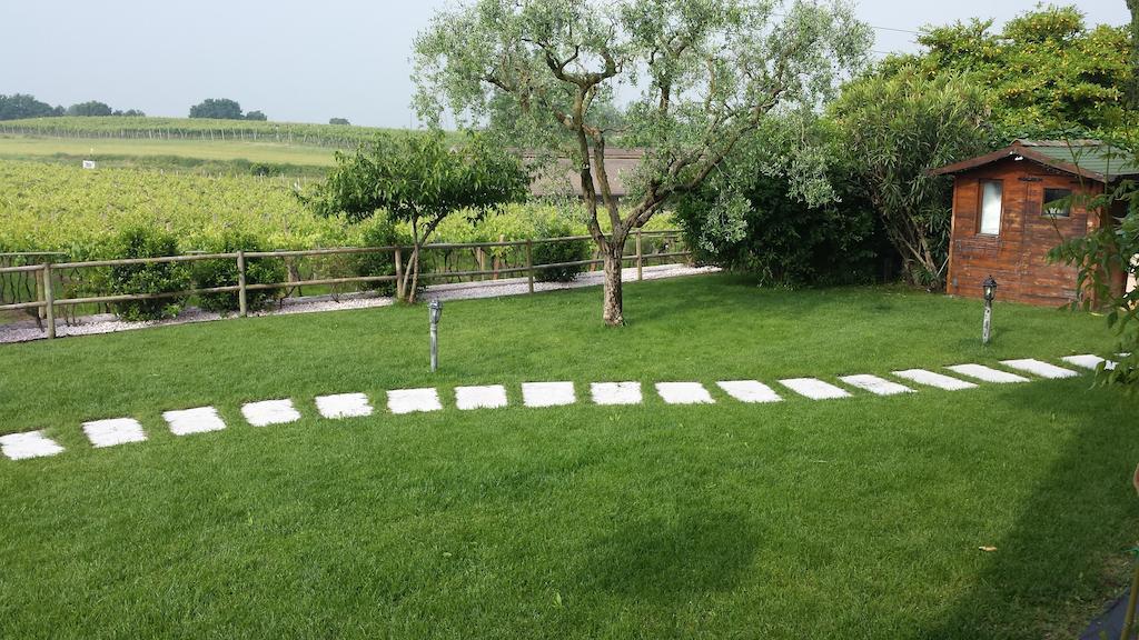 Agriturismo La Palazzina Castelnuovo del Garda Esterno foto